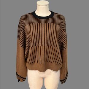 PHILOSOPHY black and brown boxy sweater it’s oversized sleeves